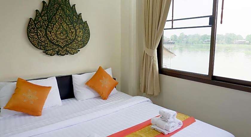 Ayutthaya Garden River Home