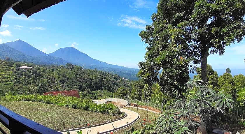 Camaradvipa Retreat Munduk