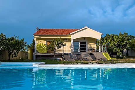 Dubis House