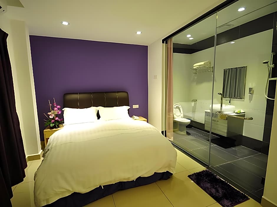 East Sun Hotel