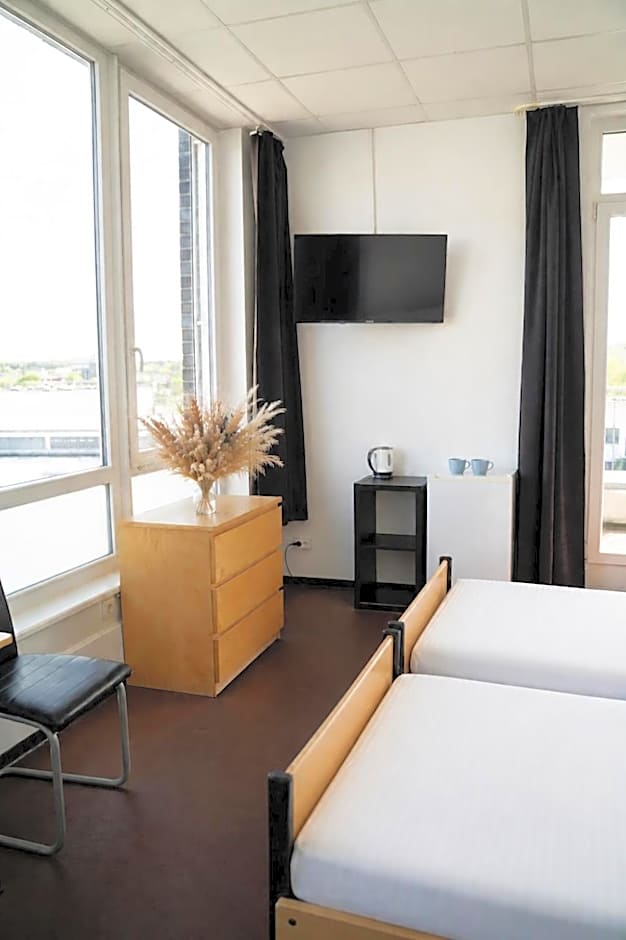 Arena Hostel & Monteurzimmer