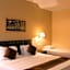 Devon Hotel