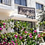 Florea Hotel Apartments