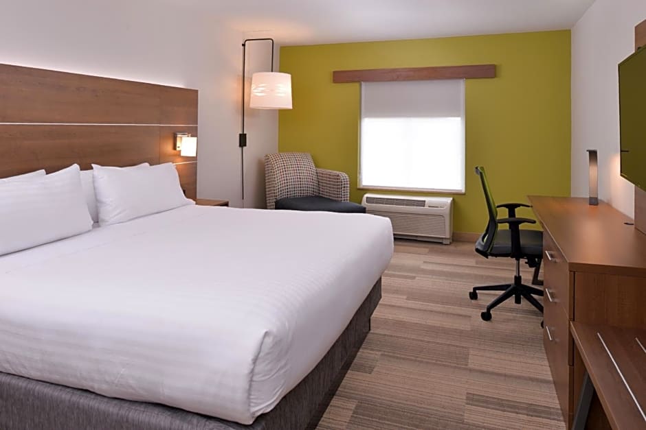 Holiday Inn Express & Suites West Melbourne By IHG