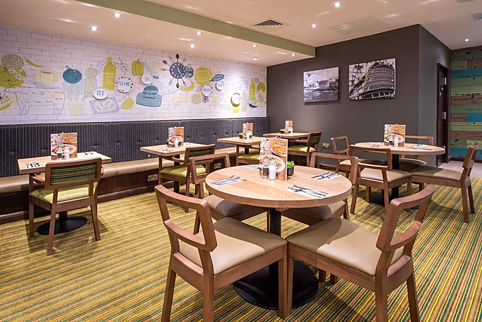 Premier Inn Portsmouth City Centre