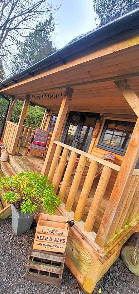 The Miners Log Cabin