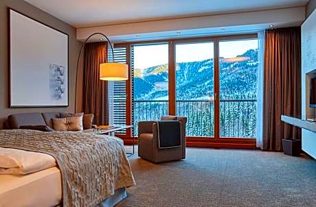 Mountain View Room