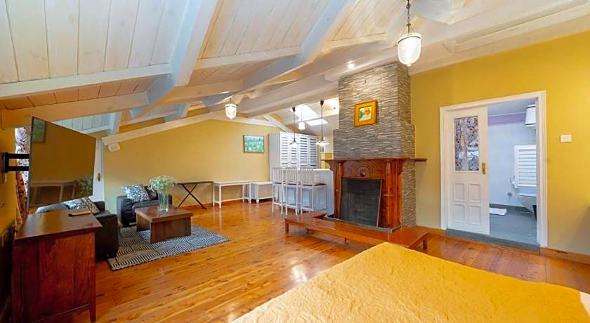Johnson Lodge