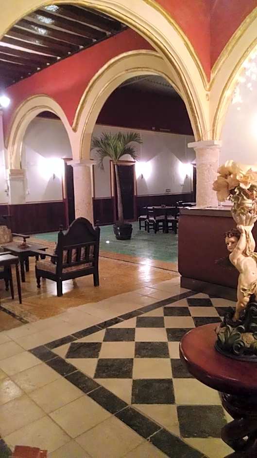 Hotel Maya Ah Kim Pech