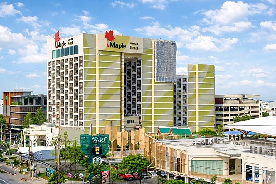Maple Hotel