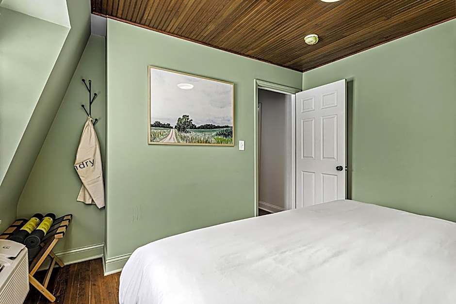 The Neighborhood Hotel Grand Beach