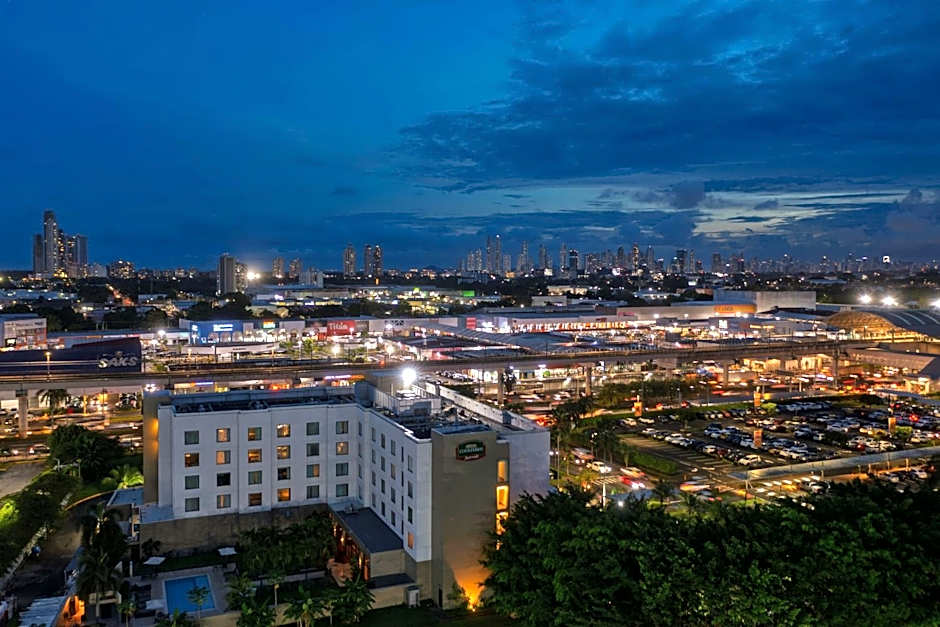 Courtyard by Marriott Panama Metromall