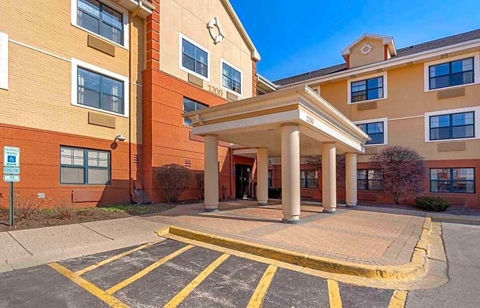 Extended Stay America Suites - Chicago - Woodfield Mall