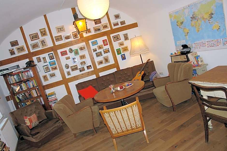 Lotte-Hostel