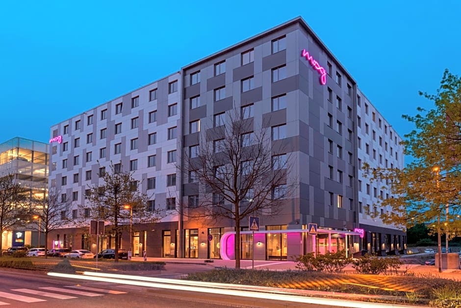 Moxy by Marriott Frankfurt Airport