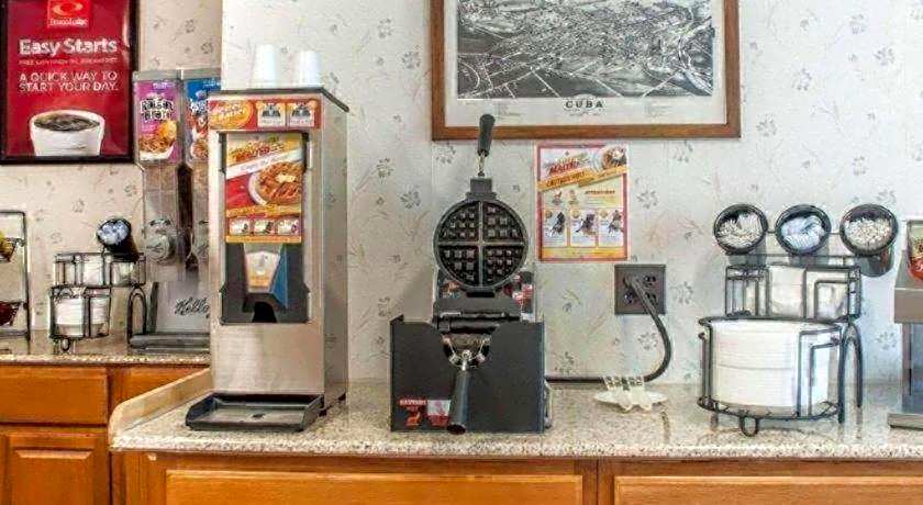 Econo Lodge Cuba I-86