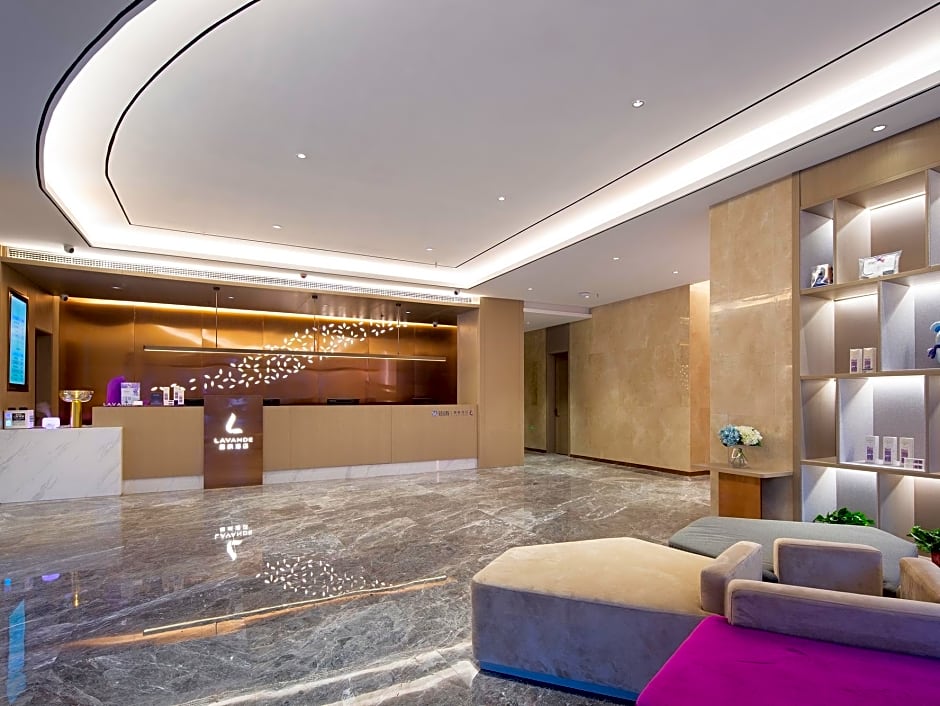 Lavande Hotel Yueyang East High-speed Railway Station Walmart