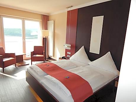 Double Room with Lake View