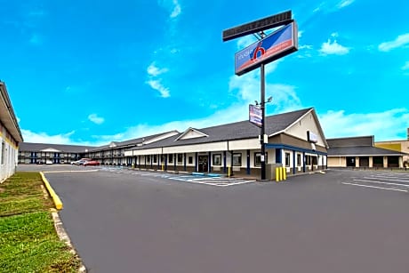 Studio 6 Jackson MS I 55