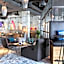 Moxy Hamburg City