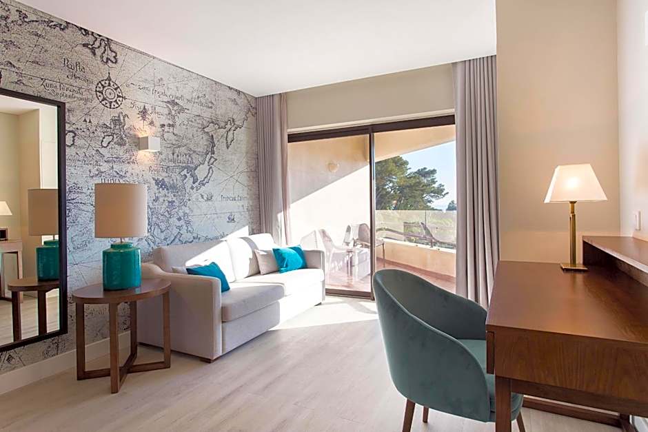 Four Points by Sheraton Sesimbra