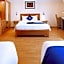 Sandals Hoang Yen Hotel