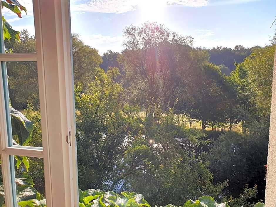 Ferme équestre & Chambres d'hôtes Gateau Stables proche Guédelon