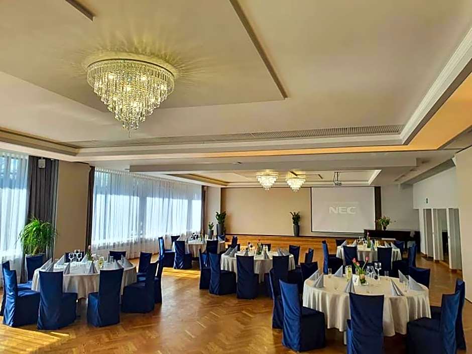 Hotel Polonez