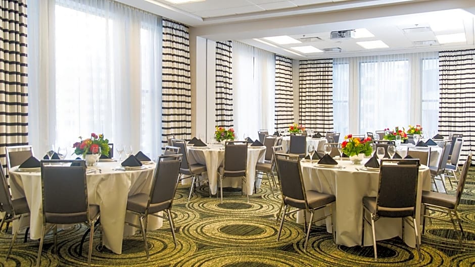 Hotel Indigo Kansas City Downtown By IHG