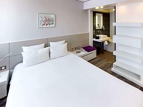 Superior Suite with One Double Bed and One Single Bed
