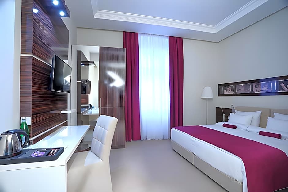 Hotel Theater Belgrade