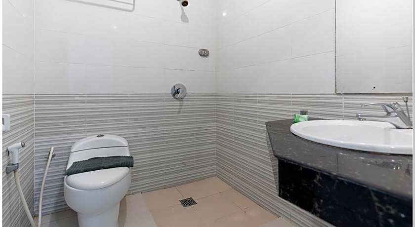 RedDoorz Plus @ Hertasning Area Makassar