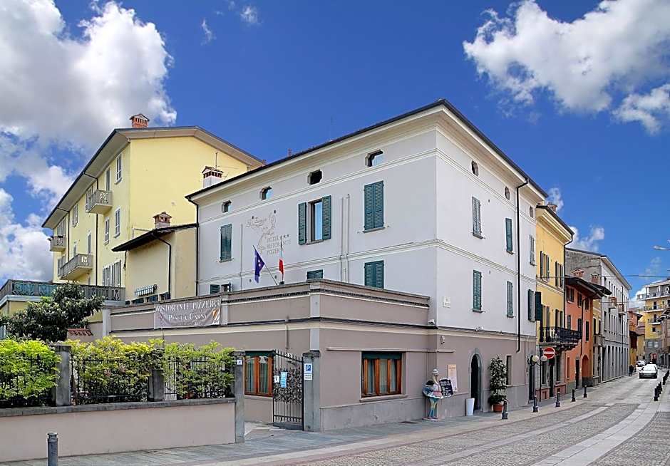 Photo 1 of 46 of Hotel La Fenice