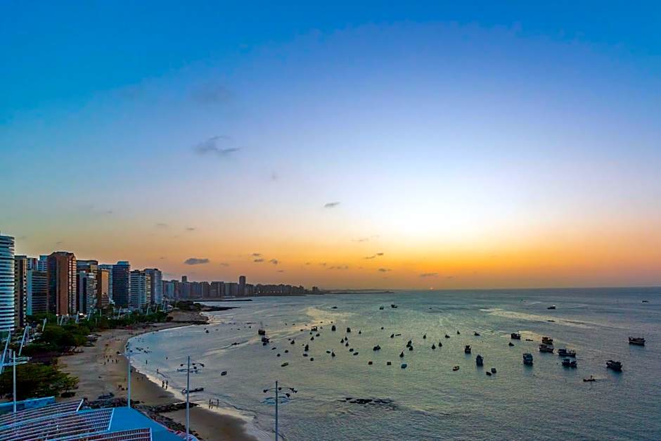 Beira Mar Fortaleza – Flat de Luxo no Iate Plaza!