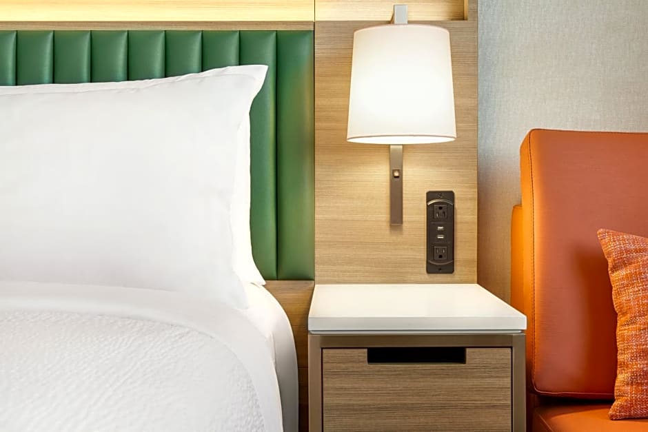 Holiday Inn - LIC - LaGuardia West, an IHG Hotel