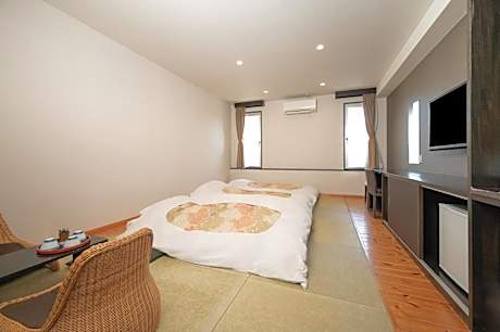 Superior Room with Tatami Area