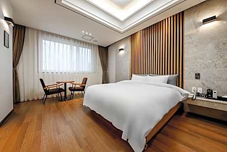 Royal Double Room