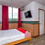 OYO 89864 Hotel Holiday Park