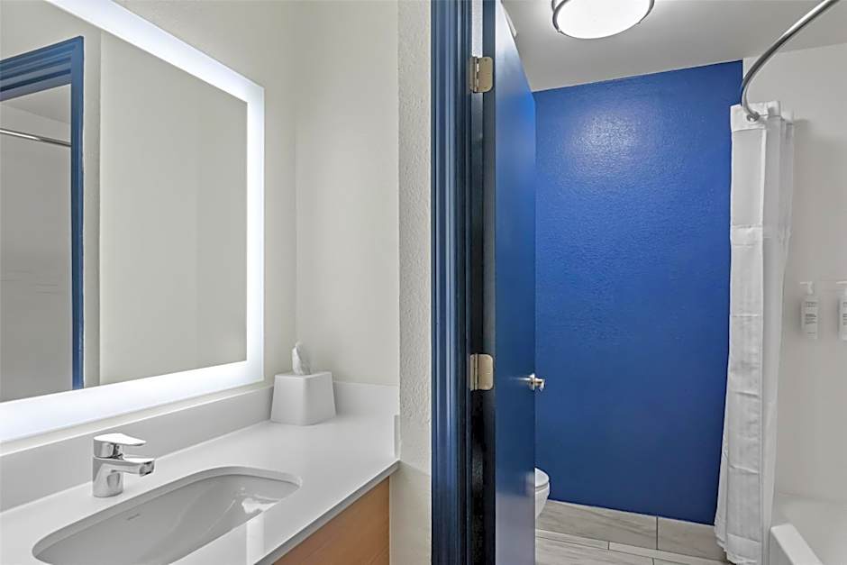 Spark by Hilton Lexington Hamburg