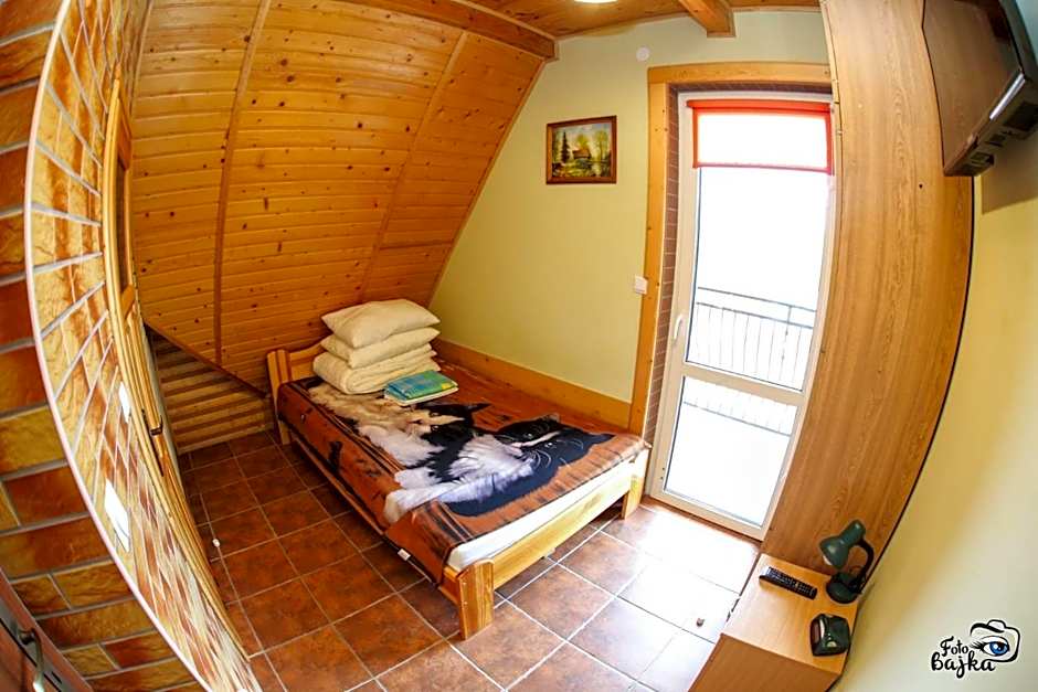 Zajazd u Lecha Pokoje Sucha Rzeczka 3b Kuchnia Regionalna i Lytewska