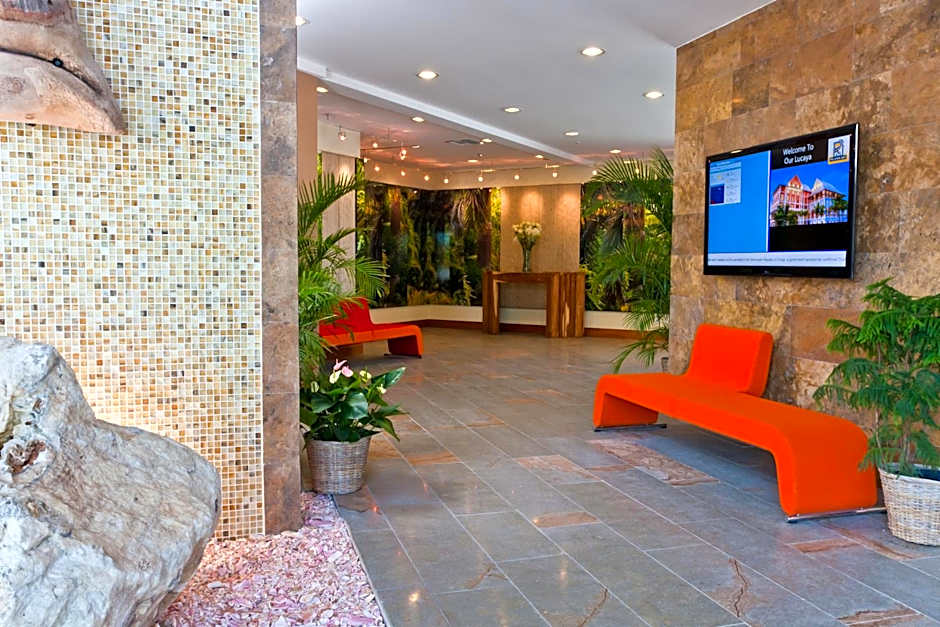 Pelican Bay Hotel