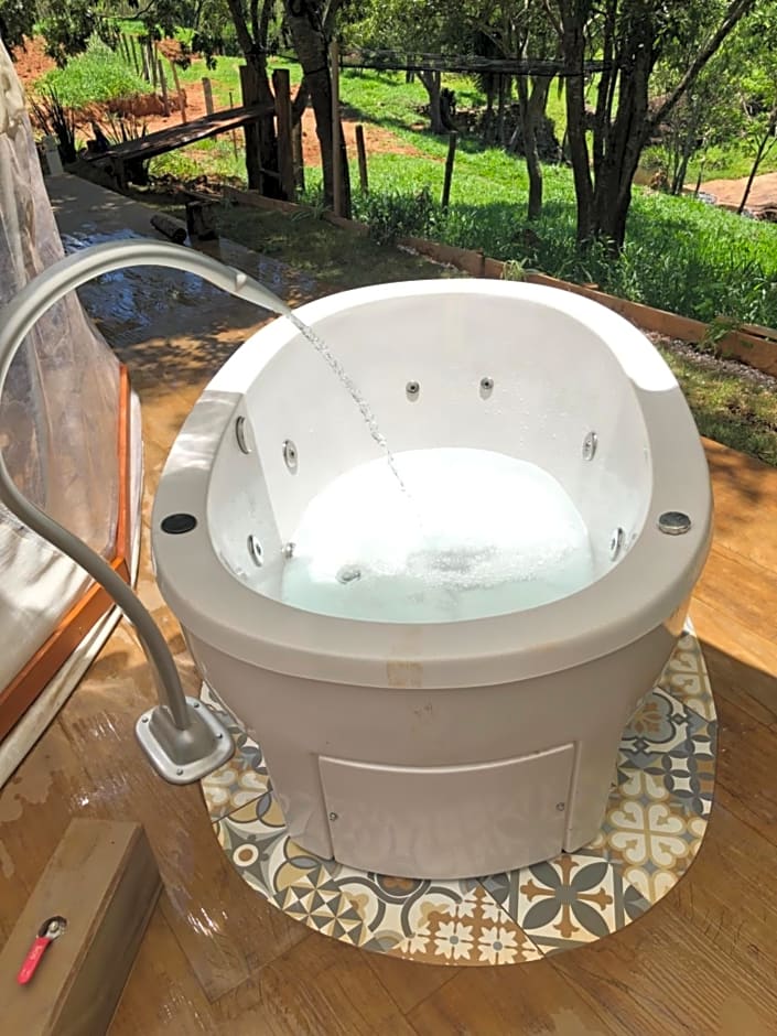 Aconchego no Domo BANHEIRA com AQUECIMENTO 7,5km centro Águas de Lindoia com COM CAFÉ, internet Starlink