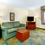 La Quinta Inn & Suites by Wyndham Chicago Willowbrook