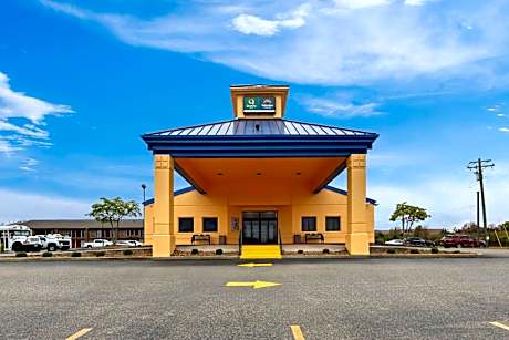 Suburban Studios Mason Near Kings Island