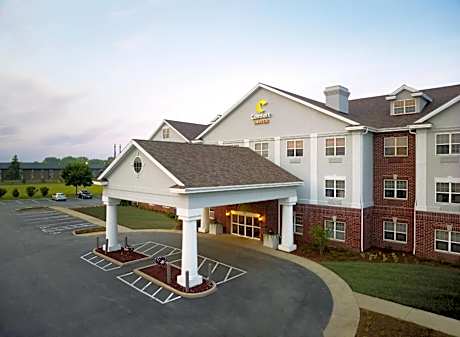 Comfort Suites Milwaukee Airport