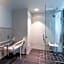 Holiday Inn - the niu, Fender Amsterdam By IHG