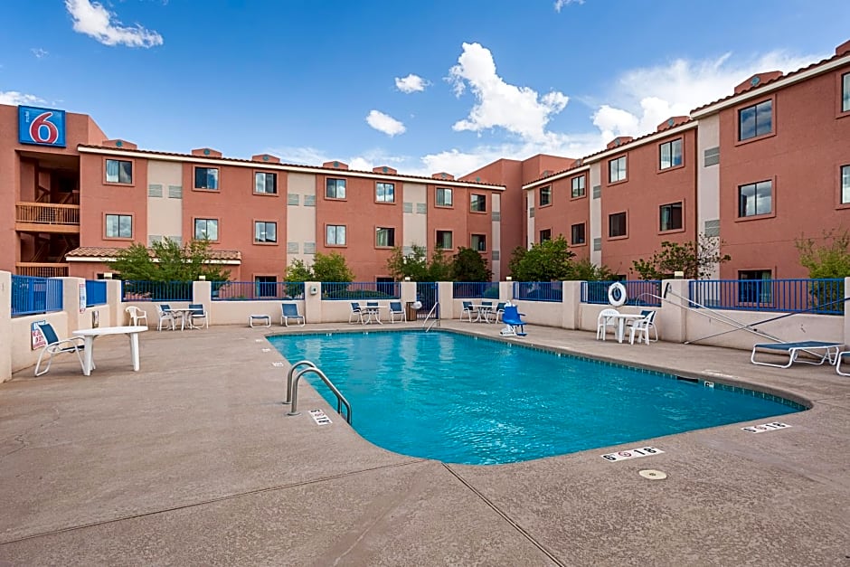 Motel 6-Page, AZ