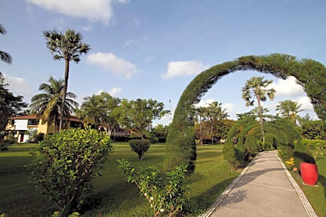 The Kairaba Beach Hotel