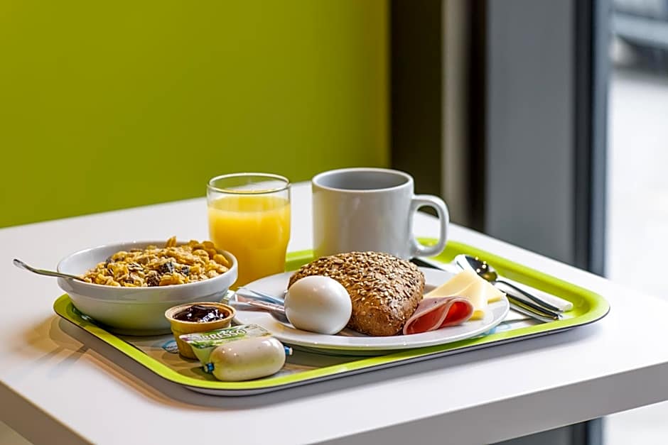 Ibis Budget Salzburg Airport - Self-Check-In