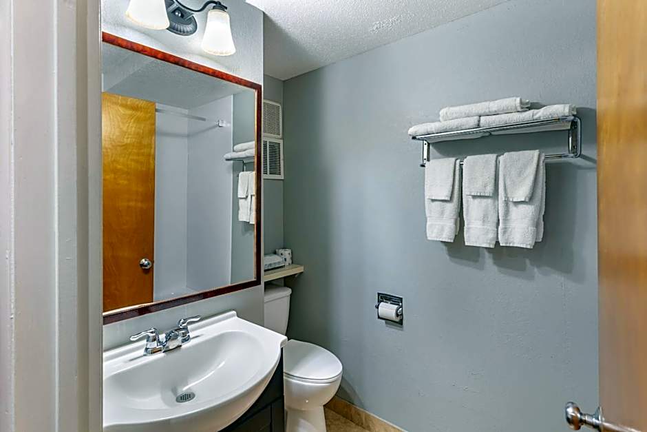 Econo Lodge Inn & Suites Old Saybrook - Westbrook